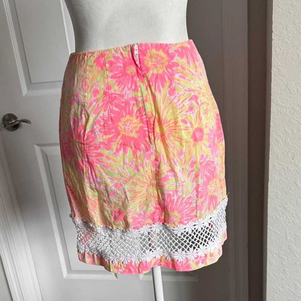 Lilly Pulitzer Pink and Yellow Floral Skirt with White Lace - Picture 5 of 12